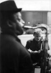 Gerry Mulligan and Ben Webster recording on November 3rd and December 2, 1959 for the album “Gerry Mulligan Meets Ben Webster”. Photograph by William Claxton